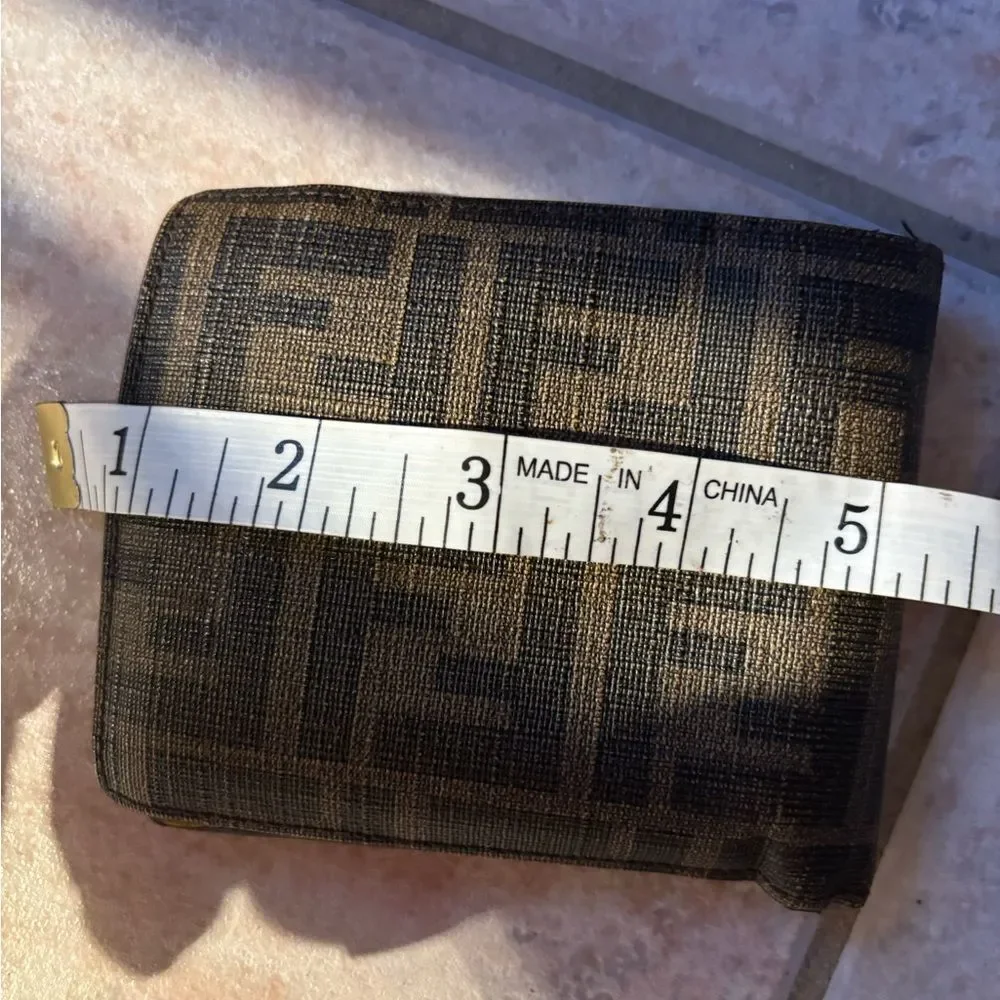 Fendi ff Monogram Bifold Wallet credit card id purse accessory logo checkbook